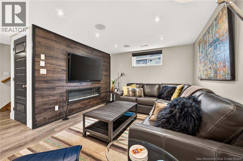 76 Maurice Crescent - 37