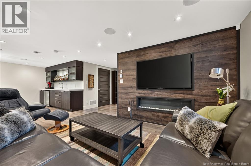 76 Maurice Crescent - 38