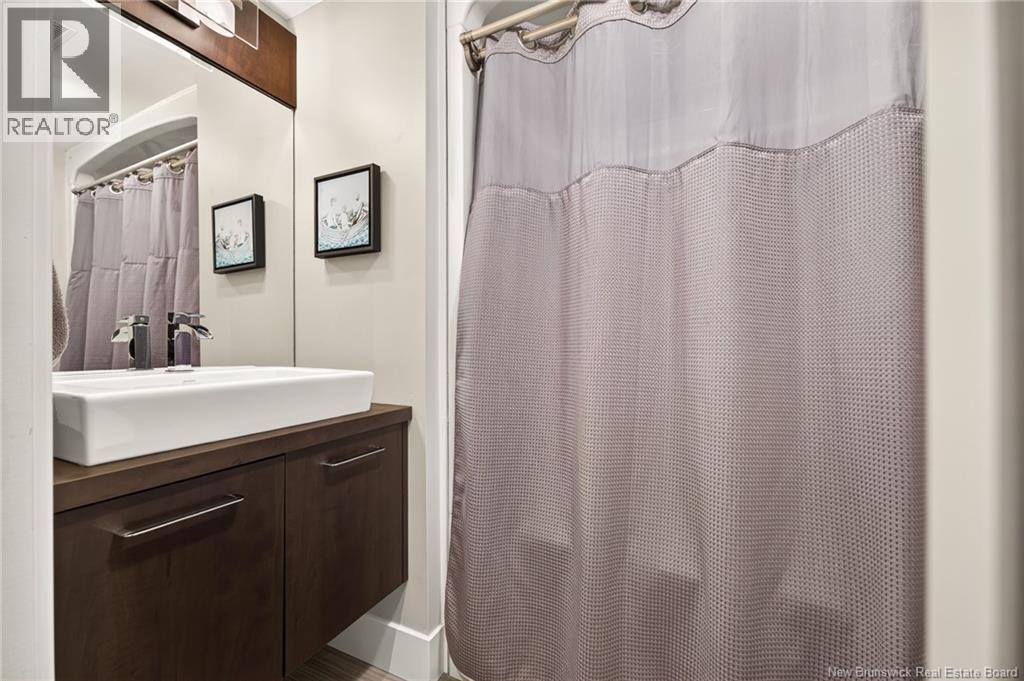 76 Maurice Crescent - 43