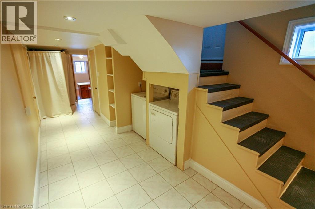 118 STRANGE Street - 18