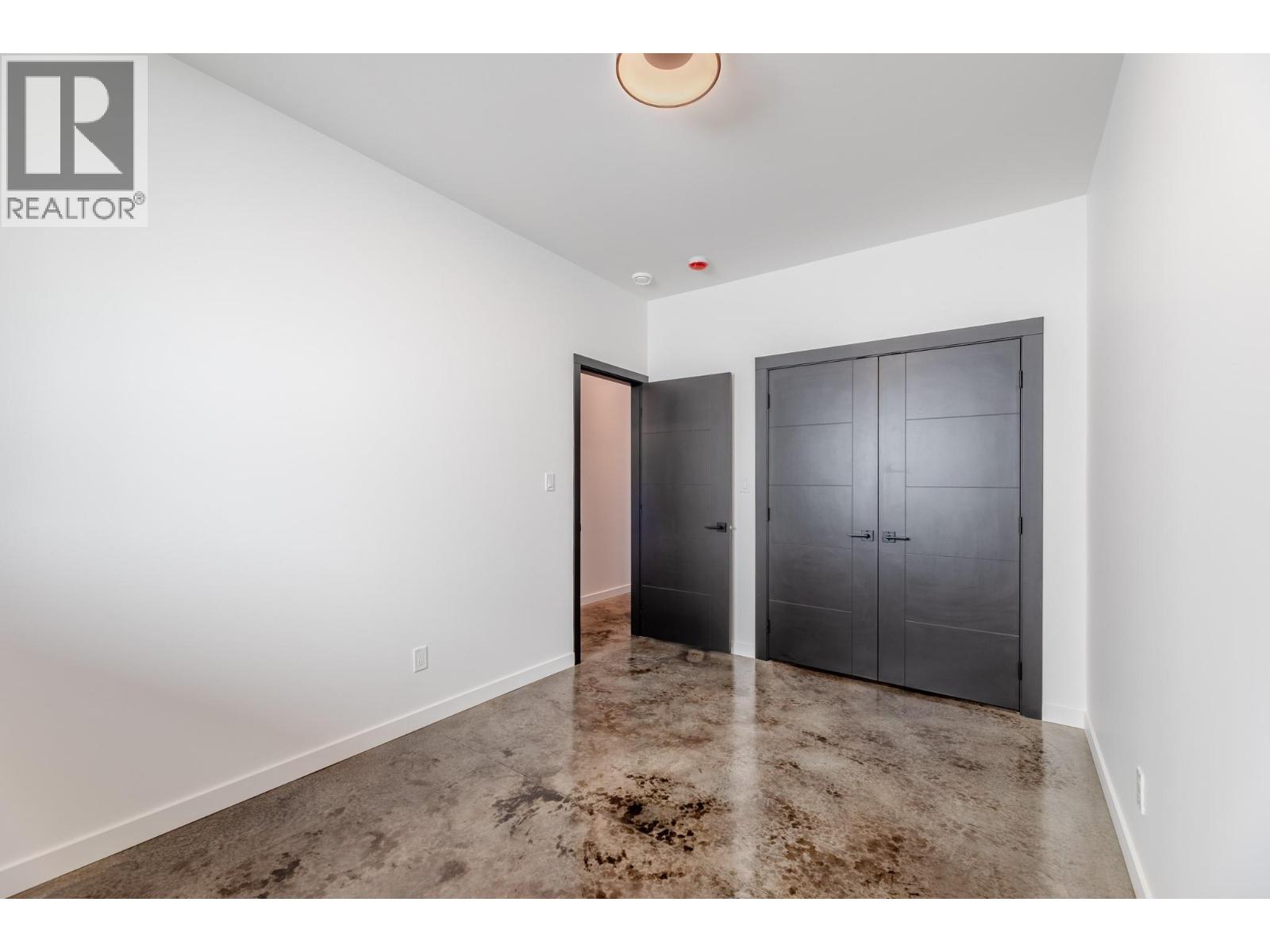  134 Clearview Crescent, Apex Mountain - Image 1