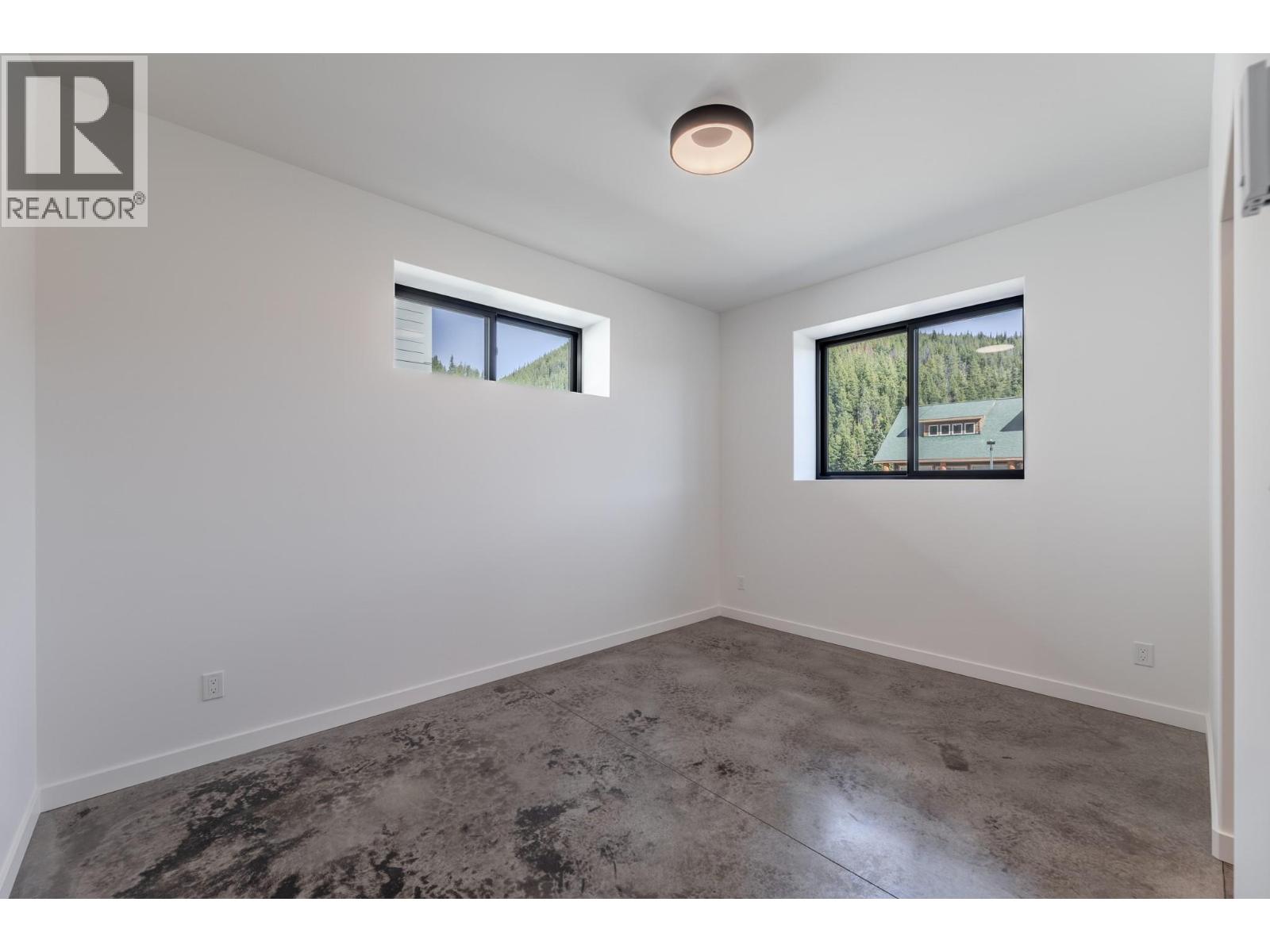  134 Clearview Crescent, Apex Mountain - Image 1