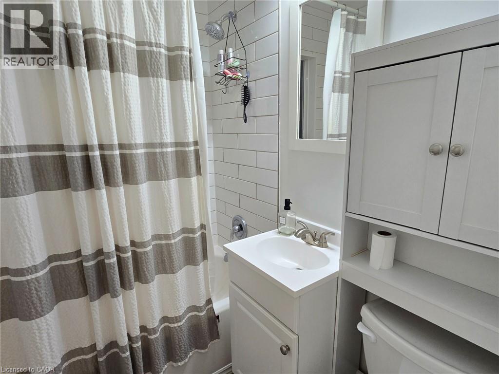 3 Bed, 1 Bath Apartment for Rent in Oshawa – 597 STEVENSON Street N Unit# 1, Oshawa – MLS# 40872025 - Image 6
