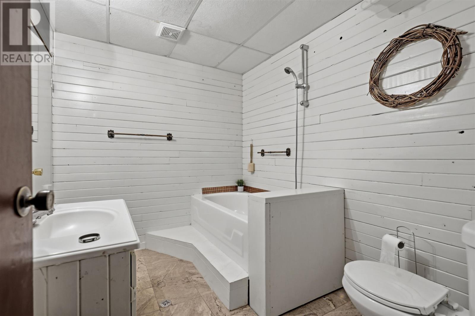 816 Pine Shores Rd — photo 17