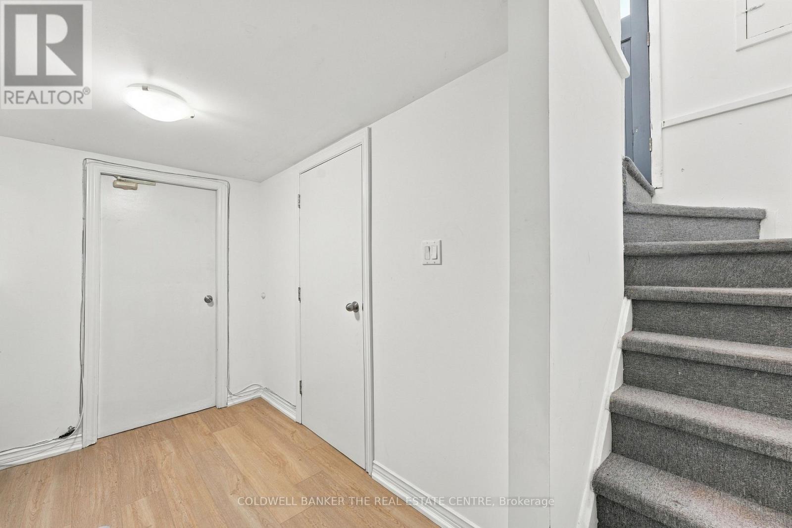 21 Glass Drive, Aurora, ON photo 33