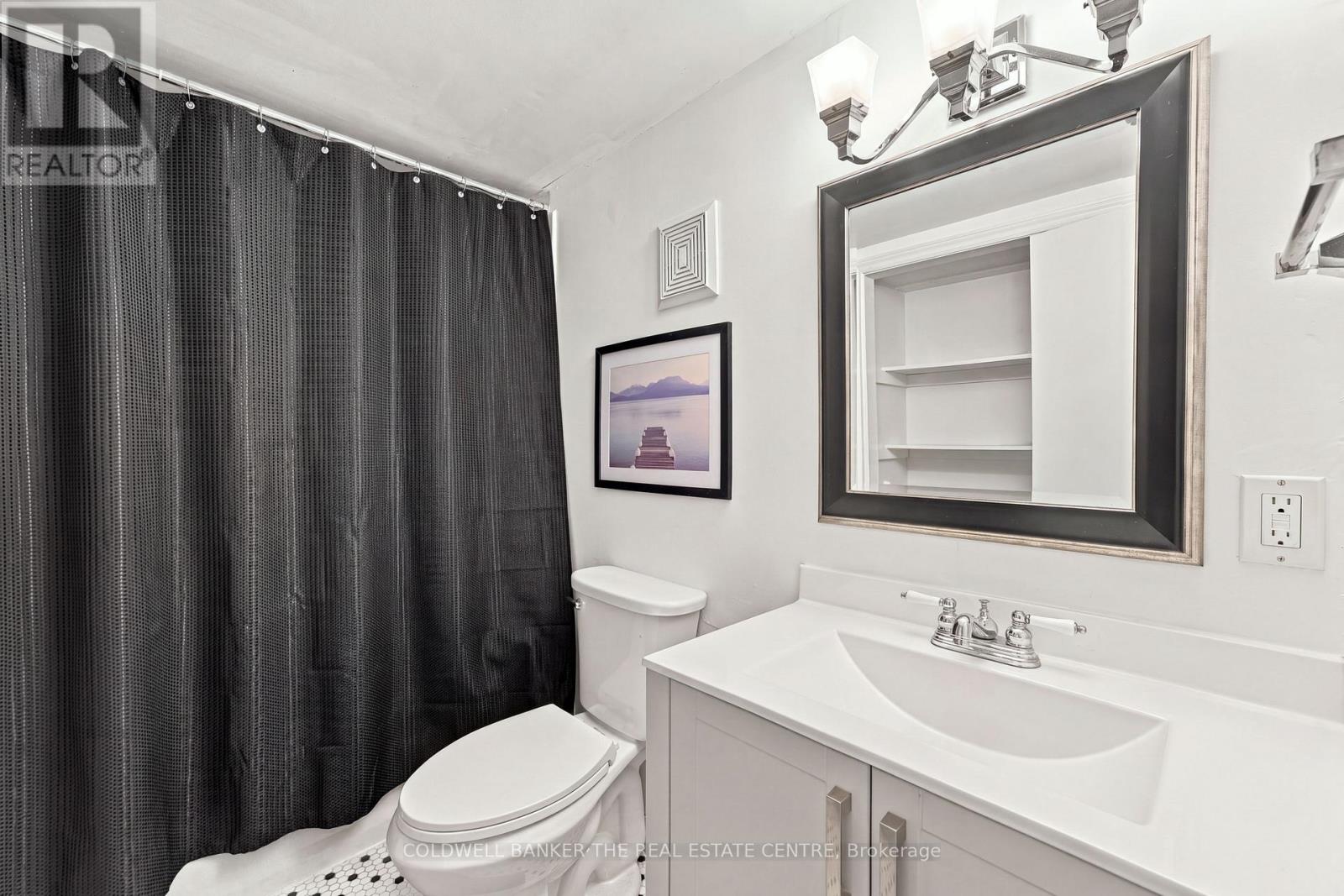 21 Glass Drive, Aurora, ON photo 31
