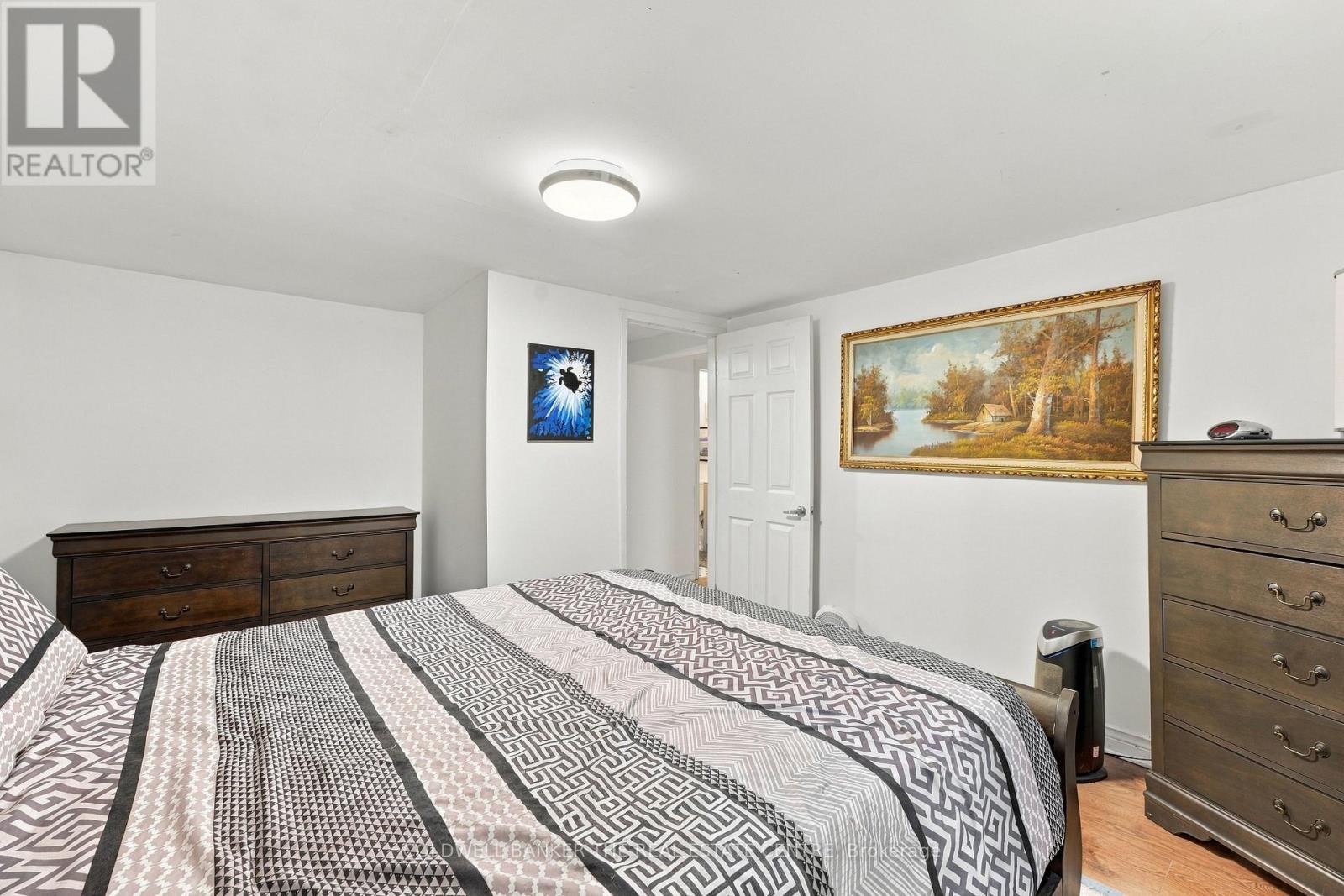 21 Glass Drive, Aurora, ON photo 30