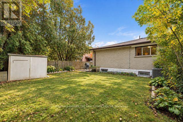 21 Glass Drive, Aurora, ON photo 35
