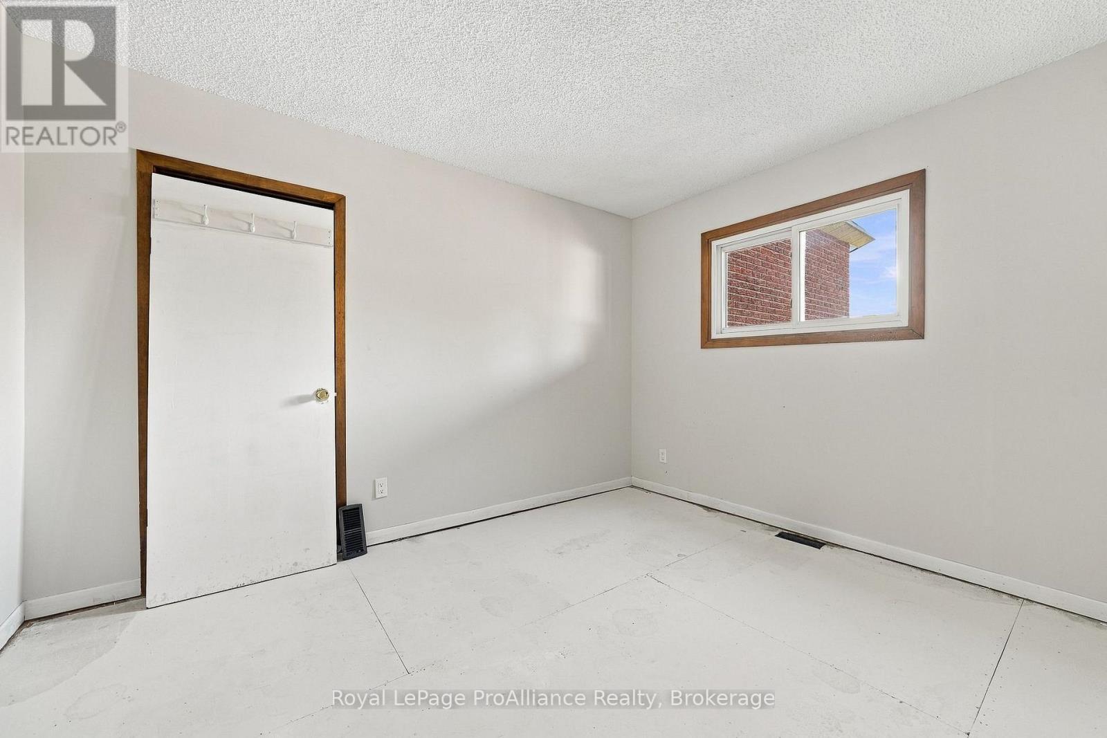 66 TRACEY STREET - 15