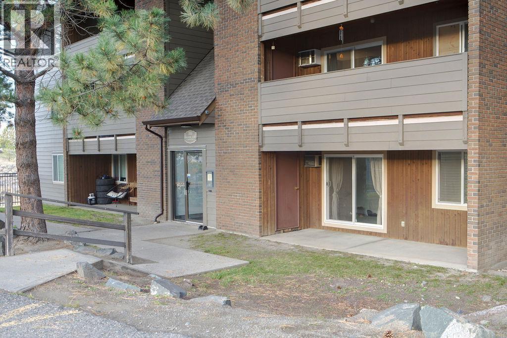 #301 44 Whiteshield Crescent S - 1