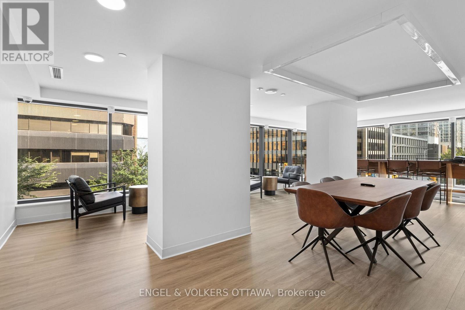 340 Queen Street — photo 34