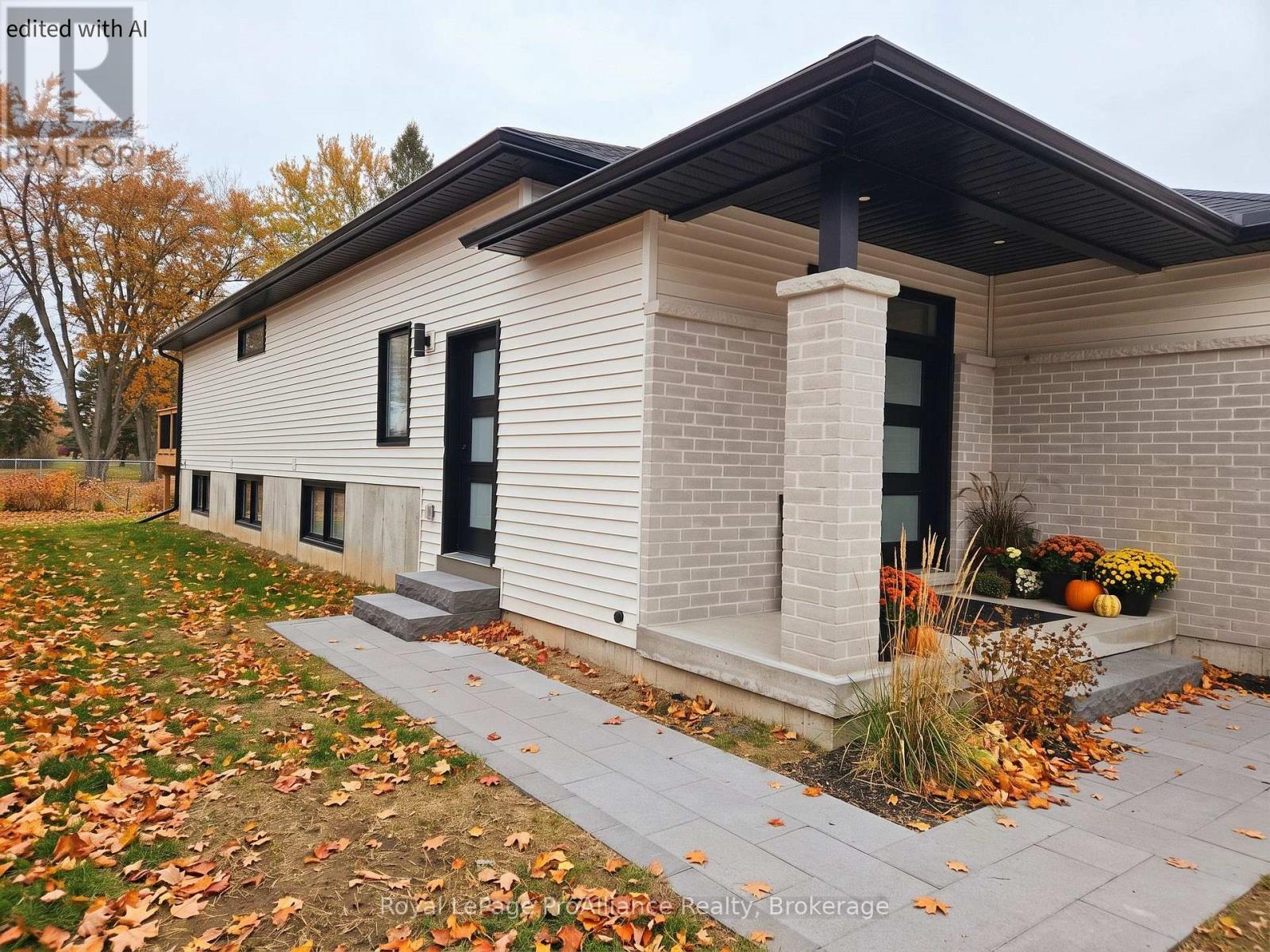 8 Aldersgate Drive