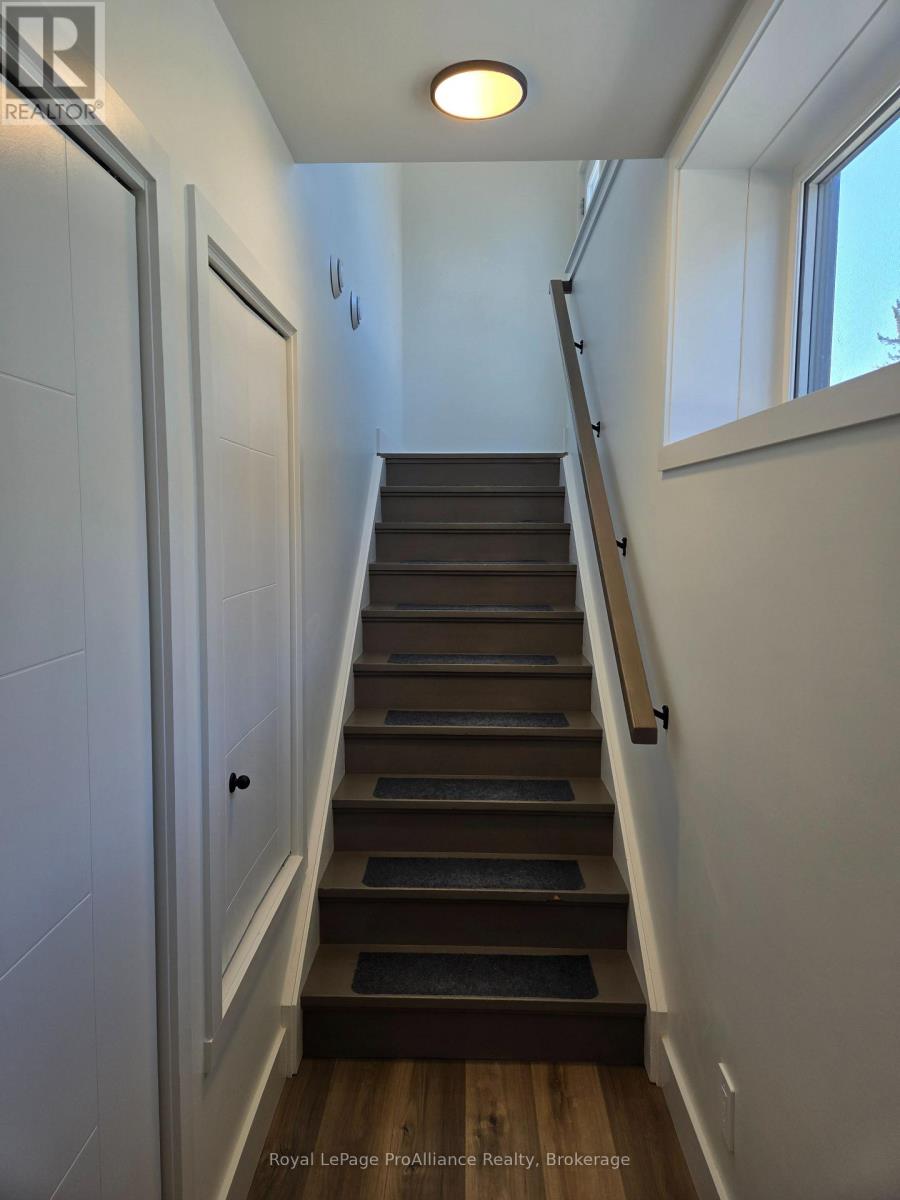 8 Aldersgate Drive — photo 17