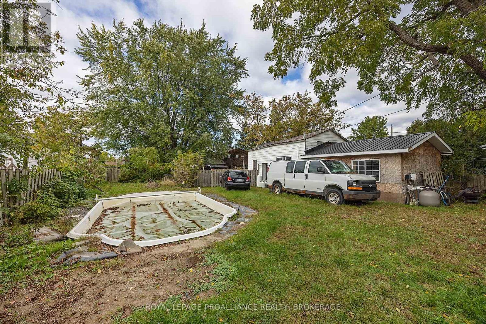 308 Brock Street — photo 4