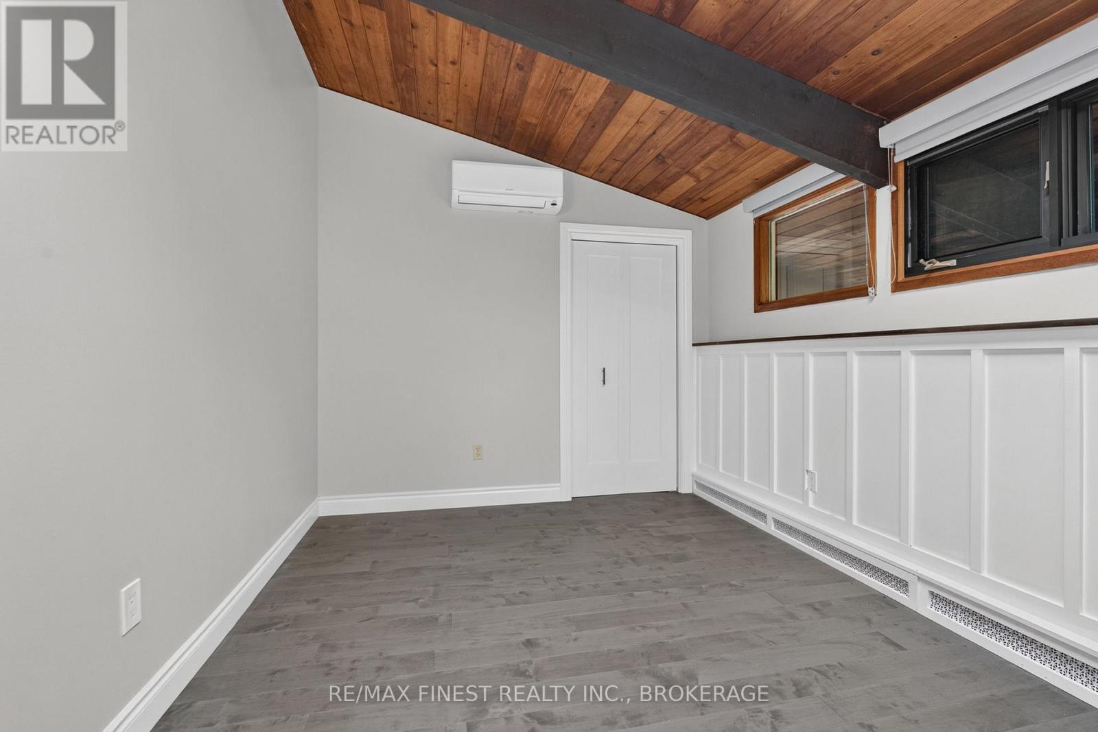 11 EDGEWOOD ROAD - 24