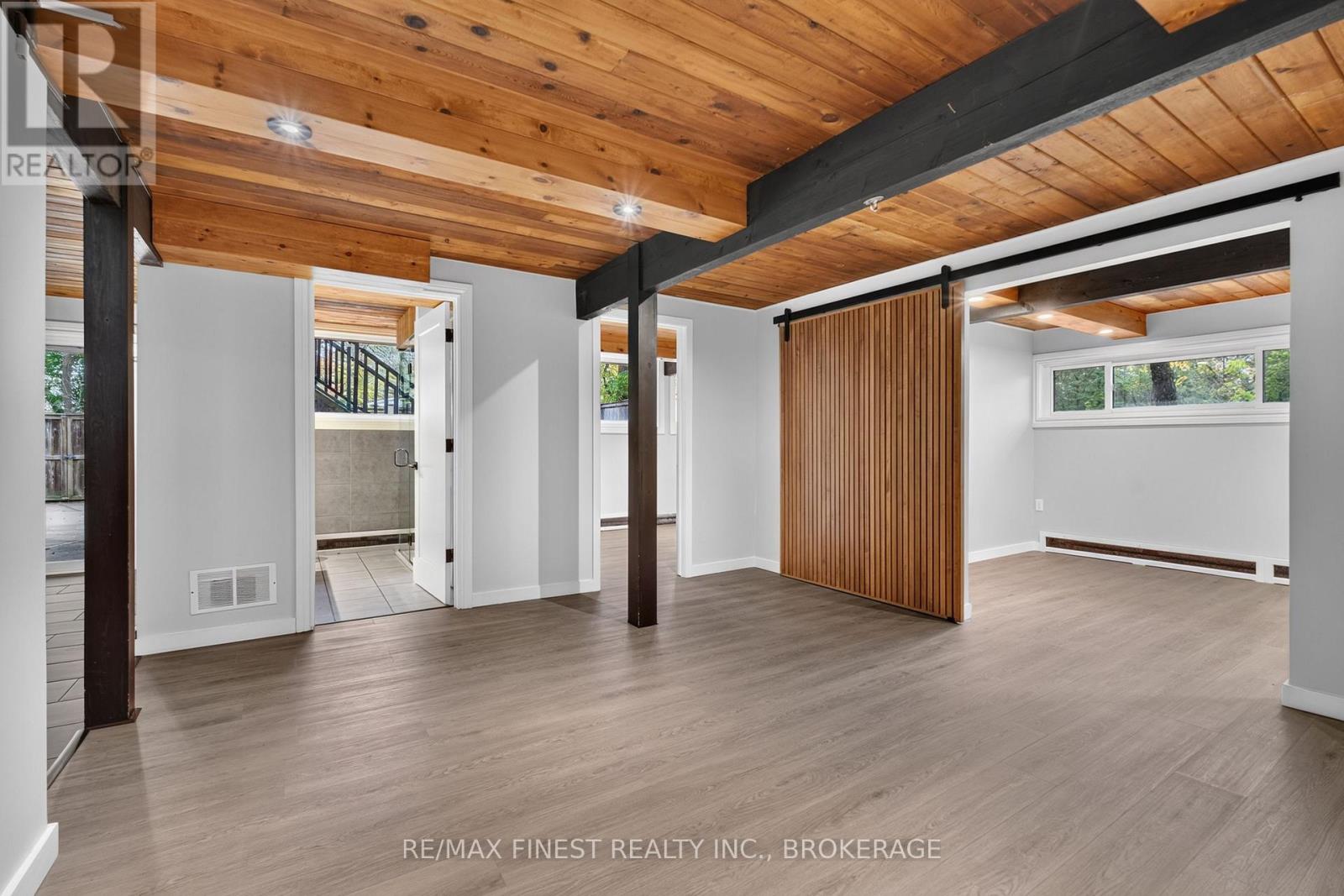 11 EDGEWOOD ROAD - 30