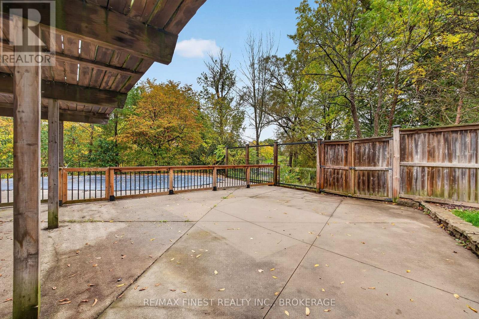 11 EDGEWOOD ROAD - 39