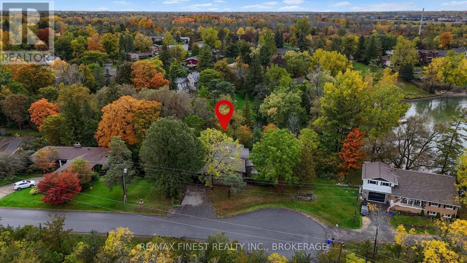 11 Edgewood Road — photo 43