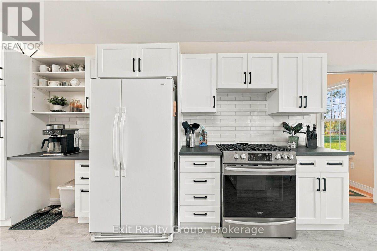 43 Conley Road, Prince Edward County, ON photo 6