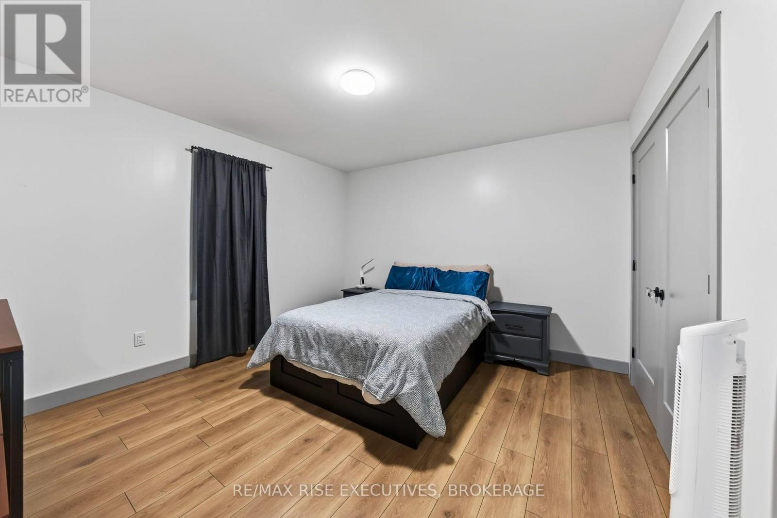 675 Collins Bay Road — photo 14