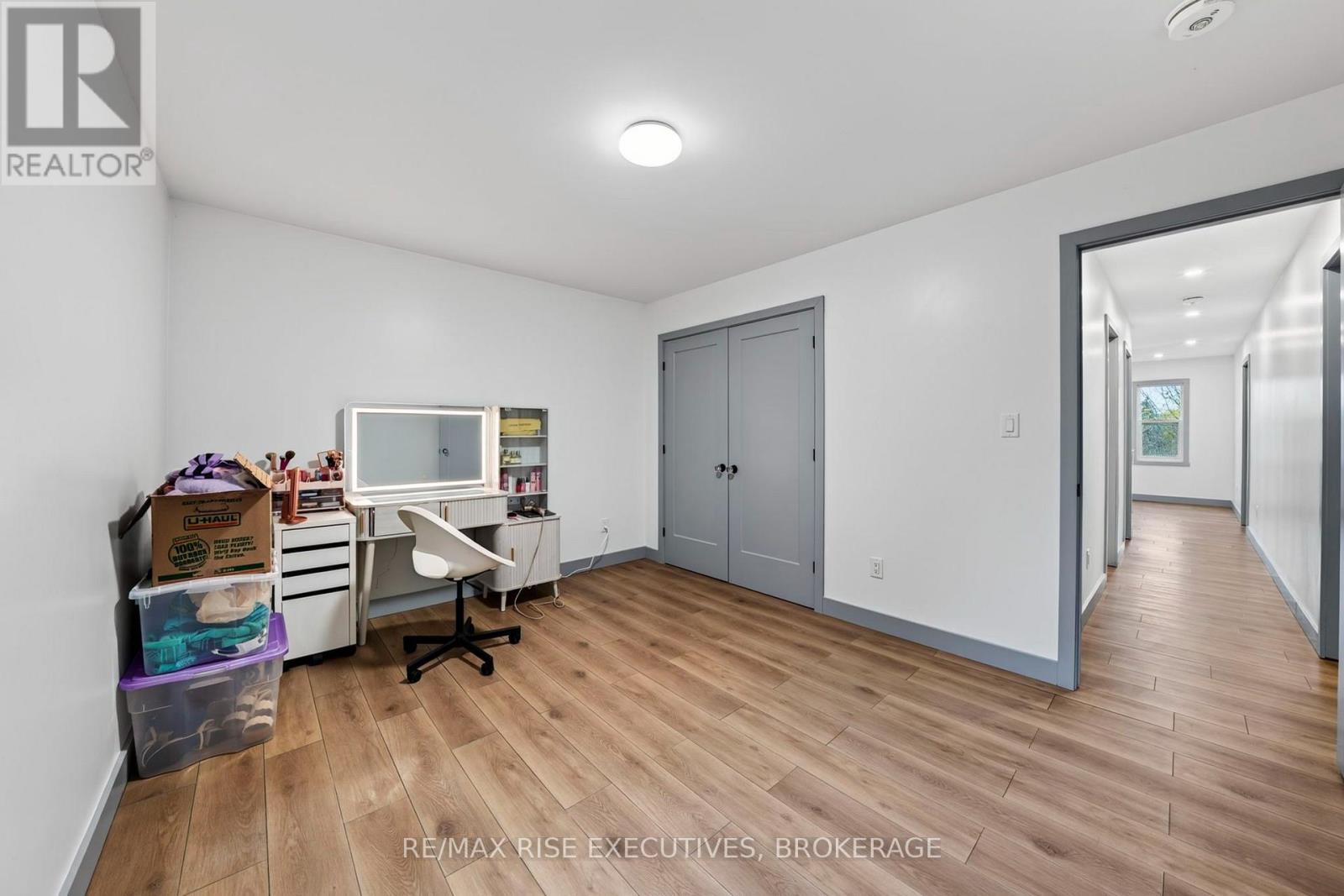 675 Collins Bay Road — photo 18