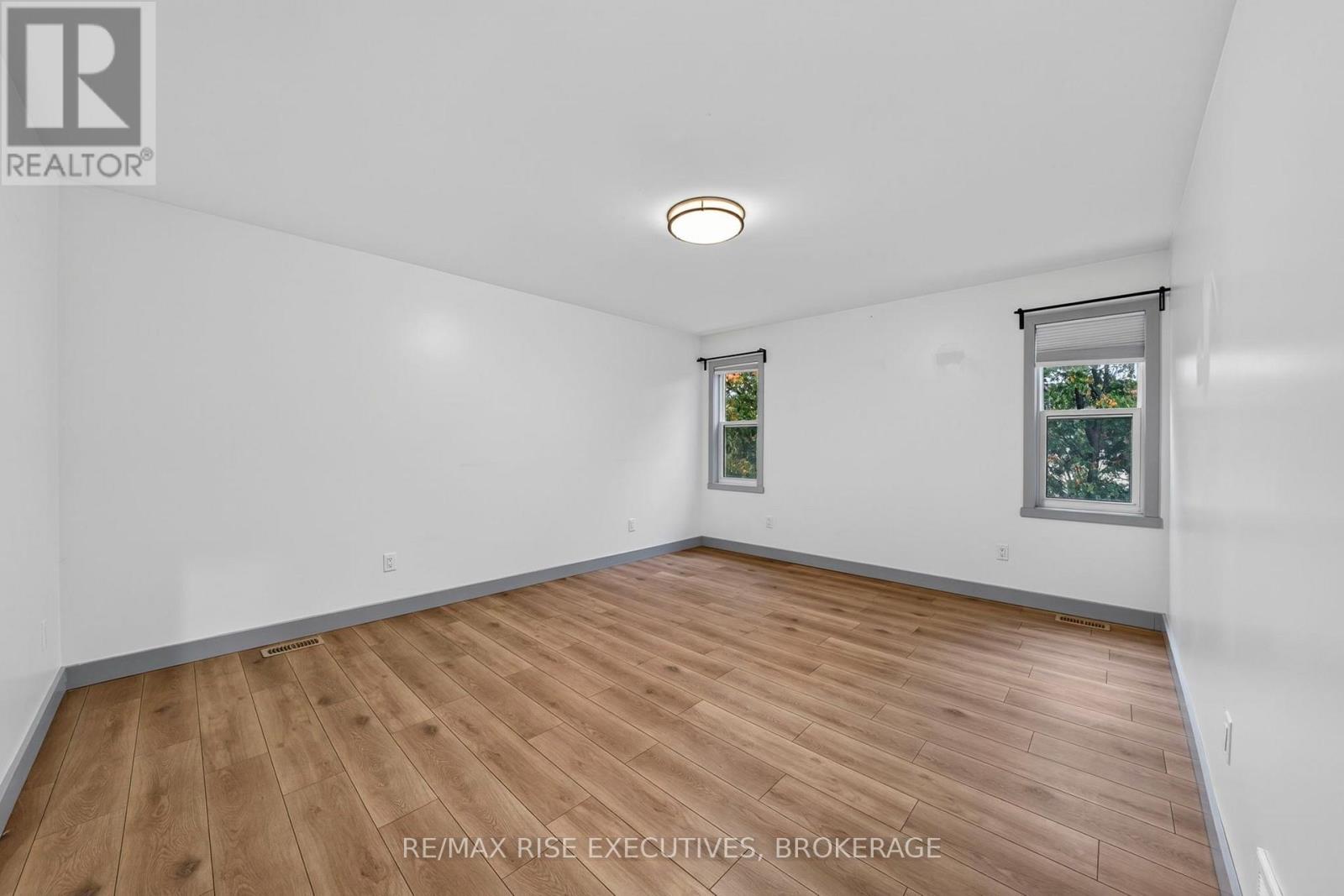 675 Collins Bay Road — photo 19