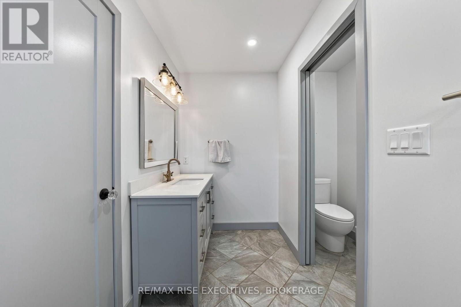 675 Collins Bay Road — photo 23