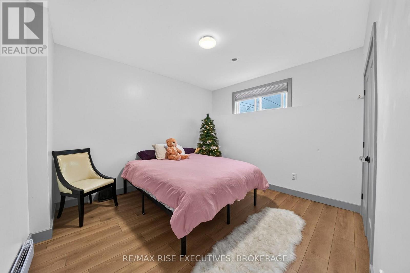 675 Collins Bay Road — photo 28
