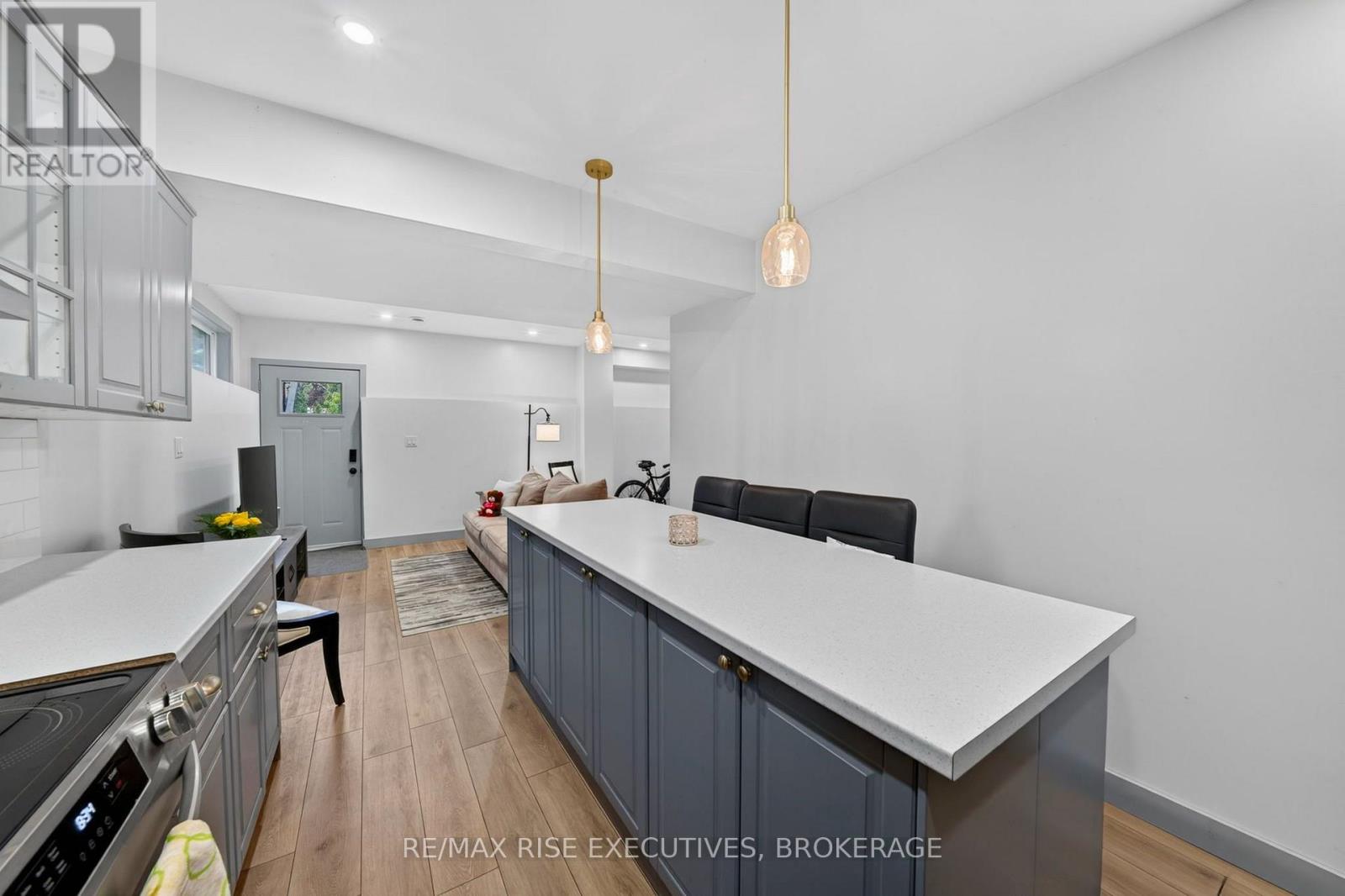 675 Collins Bay Road — photo 35