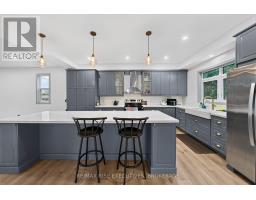 Kitchen - 675 Collins Bay Road, Kingston, ON K7M5H8 Photo 9