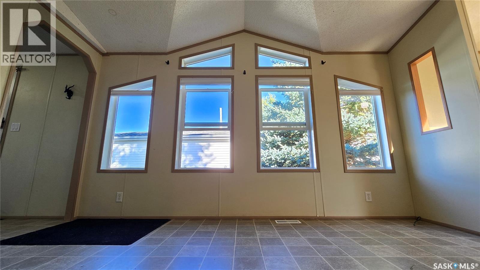 16 Walters COURT, Pilot Butte — photo 13