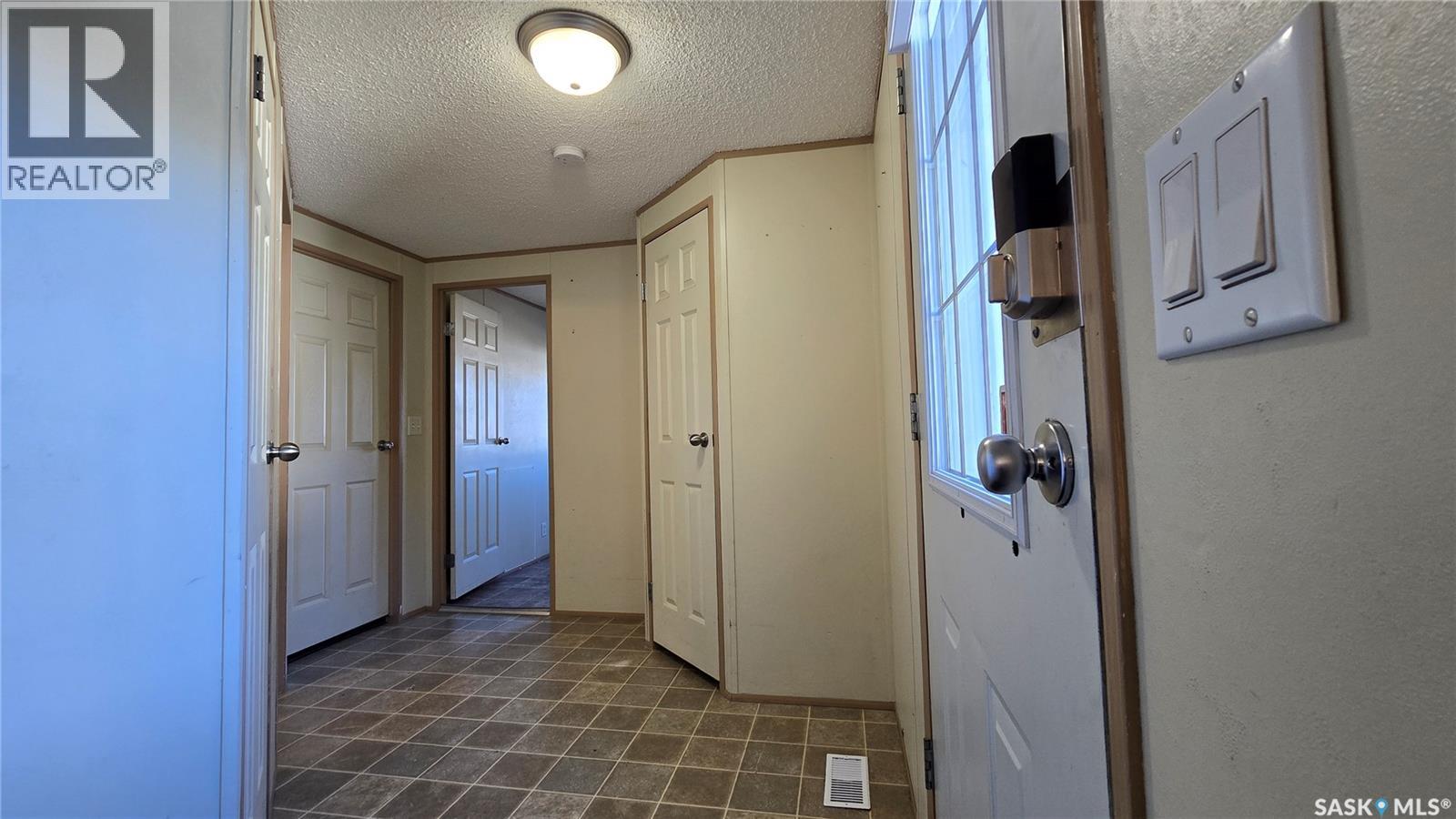 16 Walters COURT, Pilot Butte — photo 8