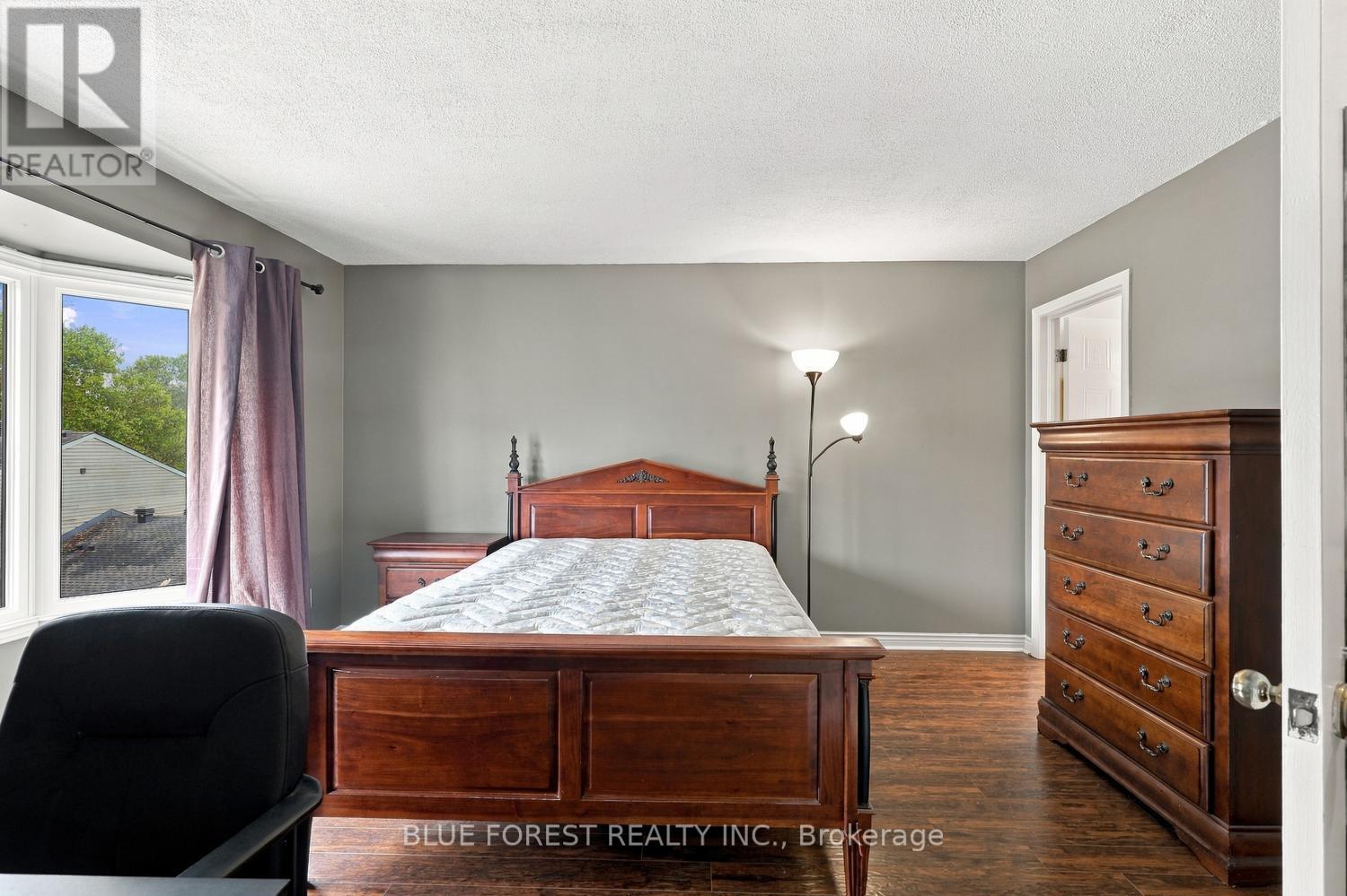 1548 Richmond Street — photo 26