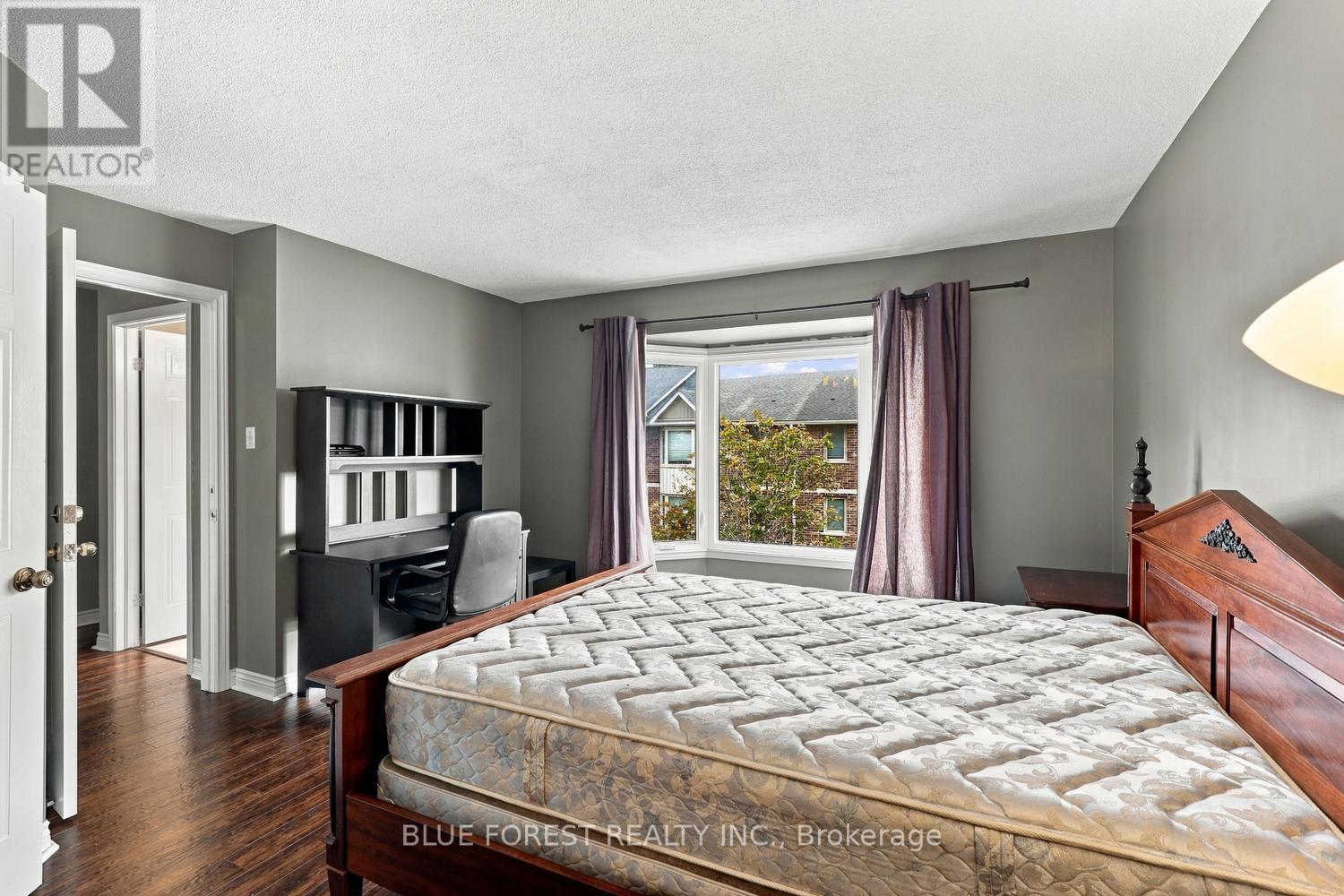 1548 Richmond Street — photo 28