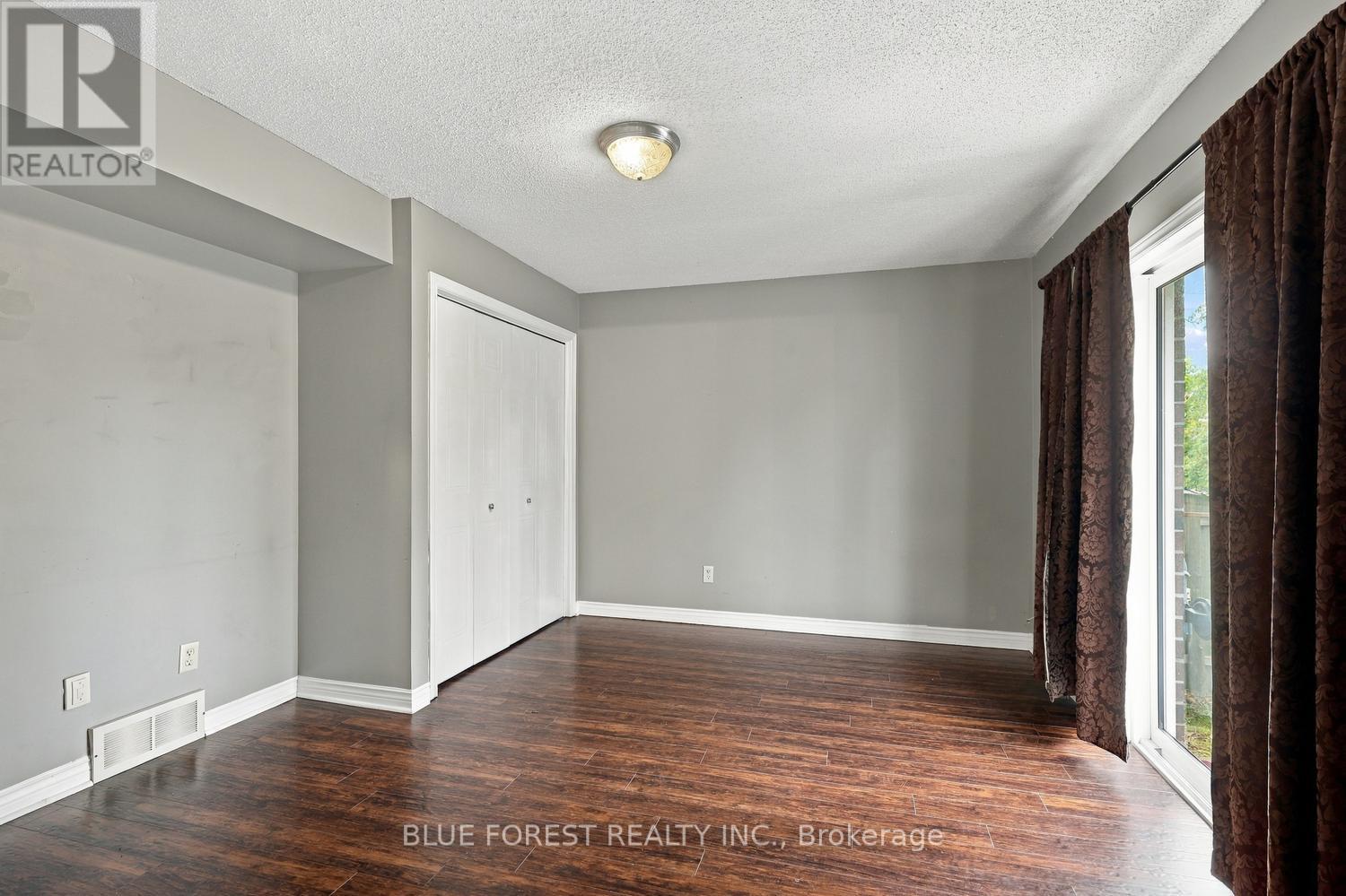 1548 Richmond Street — photo 7