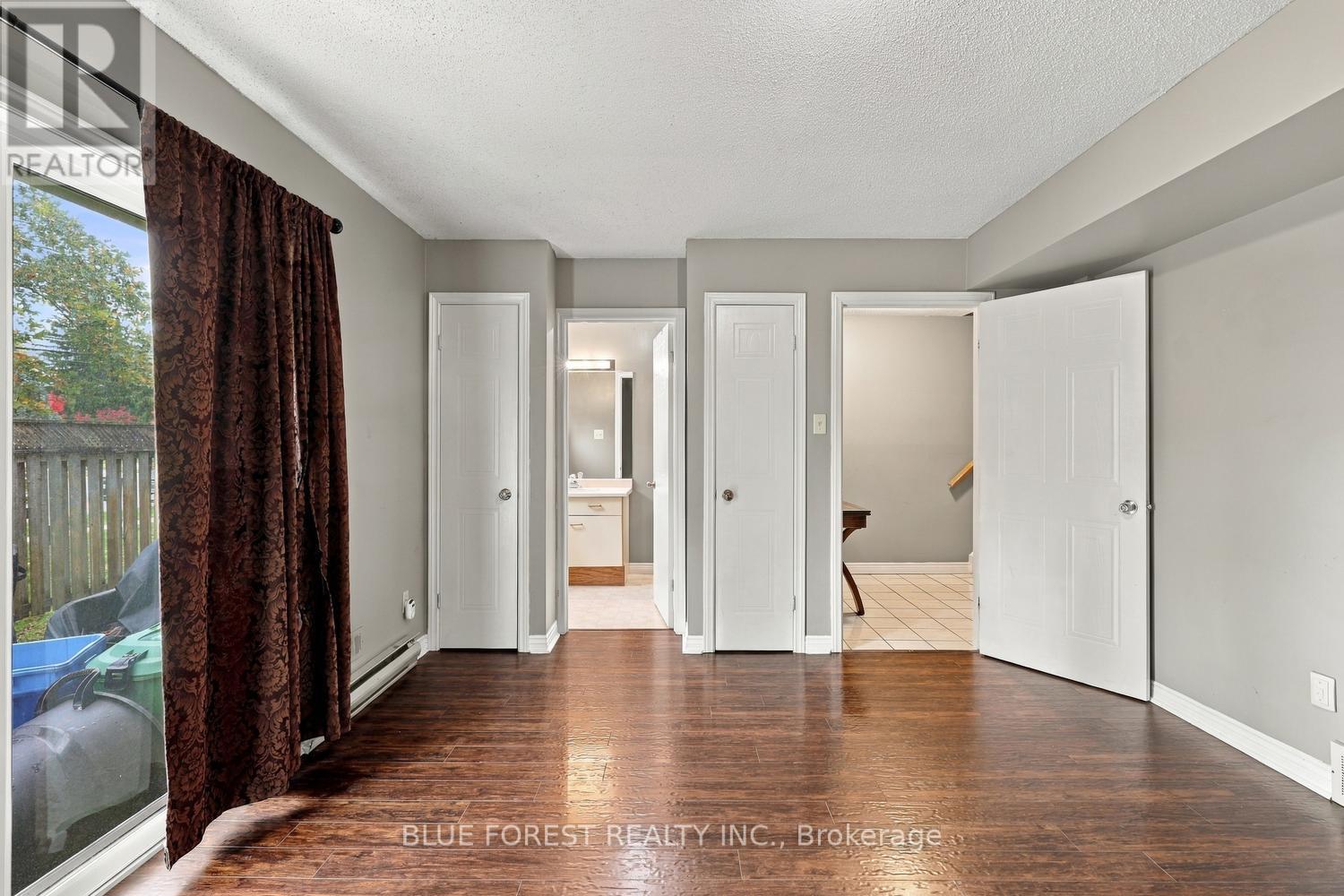 1548 Richmond Street — photo 8
