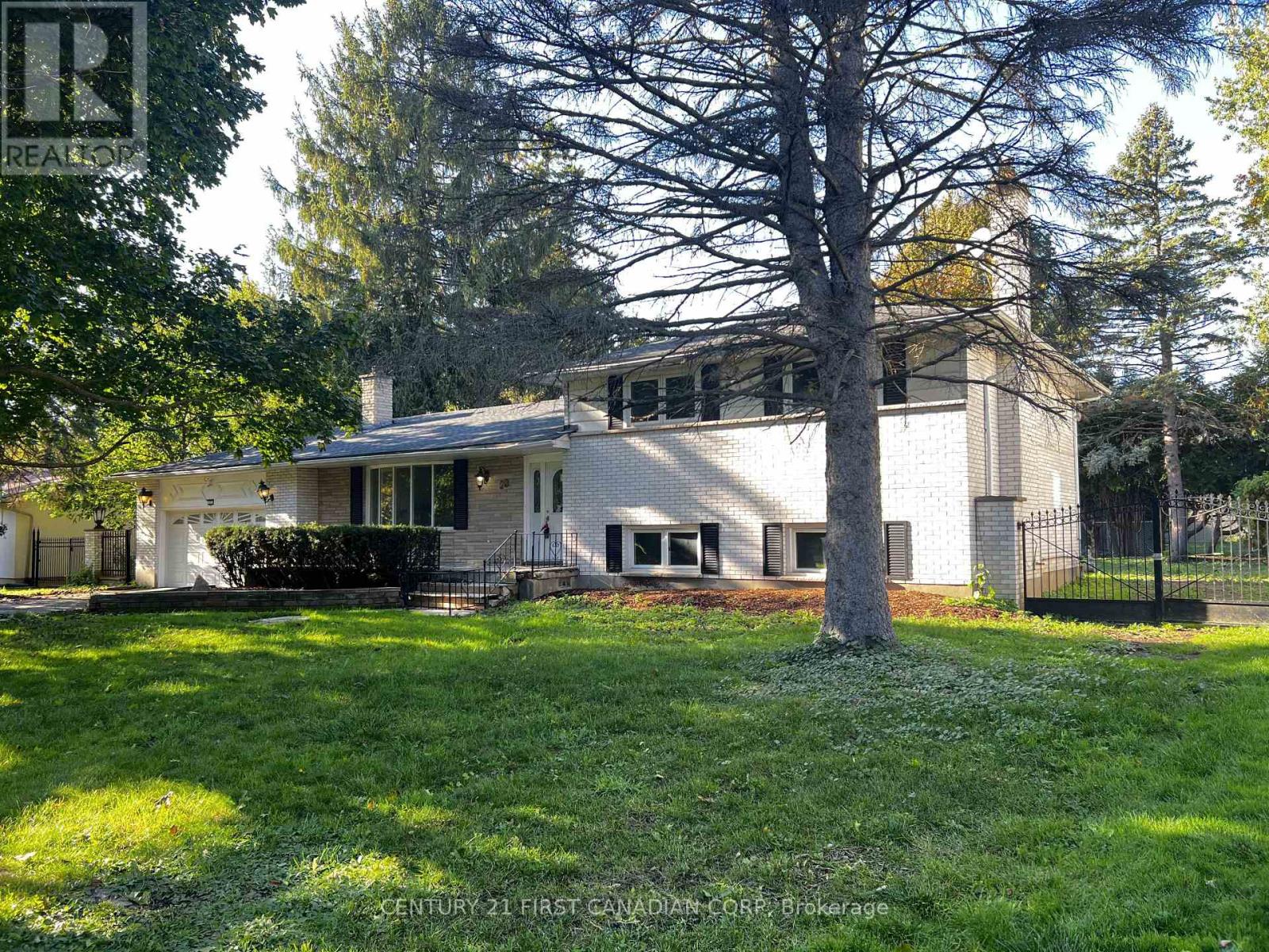 28 Redford Road — photo 3