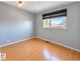 355 Kirkpatrick Cr Nw, Edmonton, AB T6L5C9 Photo 6