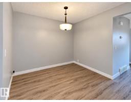 355 Kirkpatrick Cr Nw, Edmonton, AB T6L5C9 Photo 9