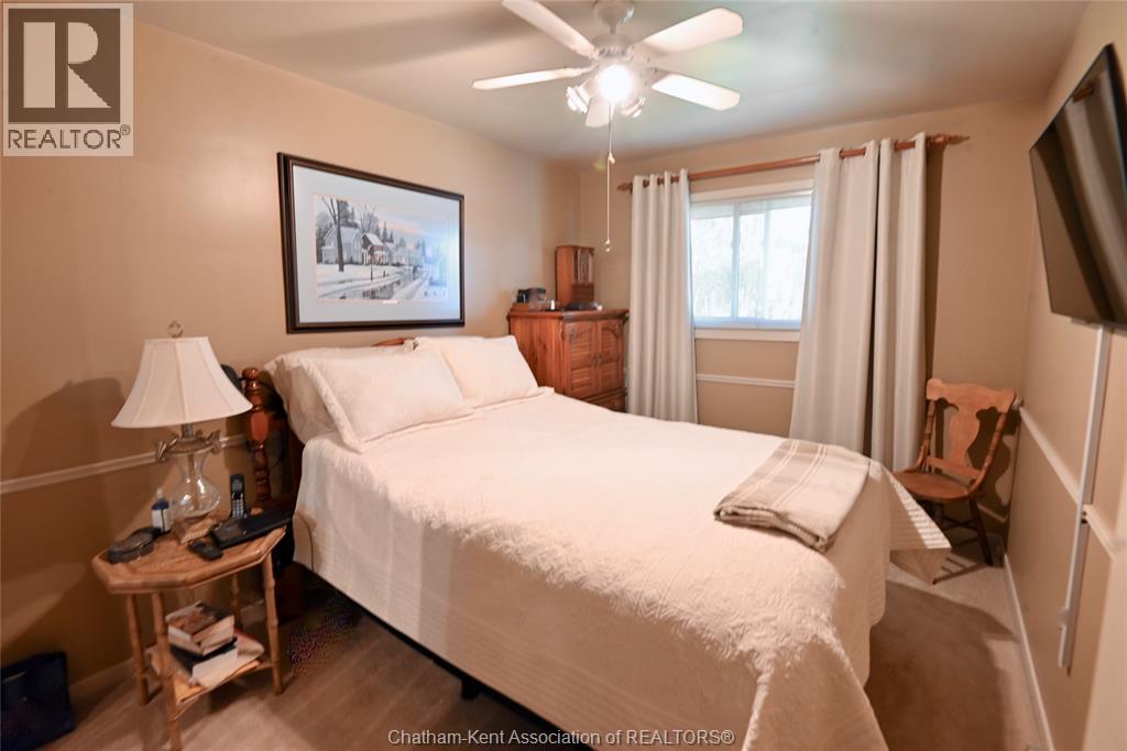 59 Oak Street — photo 23