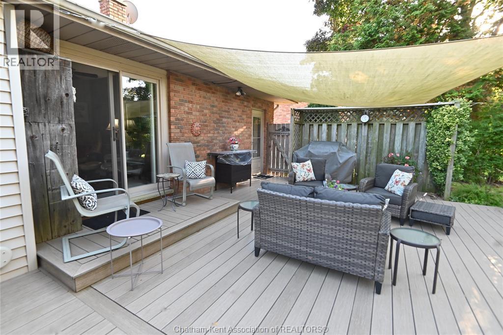 59 Oak Street — photo 39