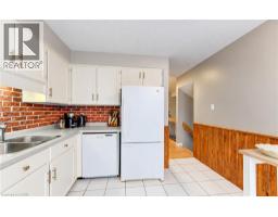 102 Toynbee Crescent, Kitchener, ON N2N1R9 Photo 15