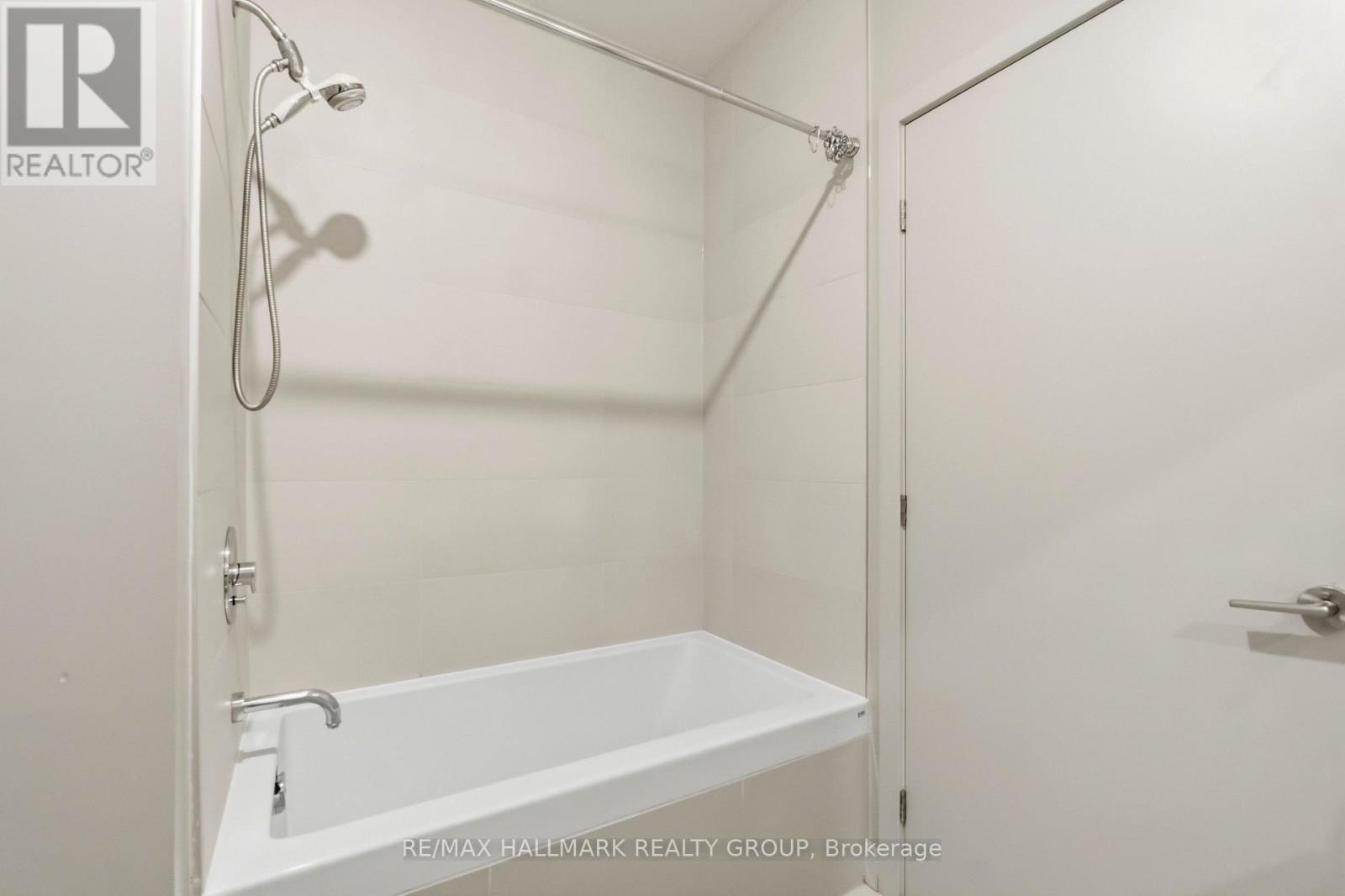 #411 224 LYON STREET N - 18