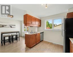 1848 Summerfields Crescent, Ottawa, ON K1C7B7 Photo 14