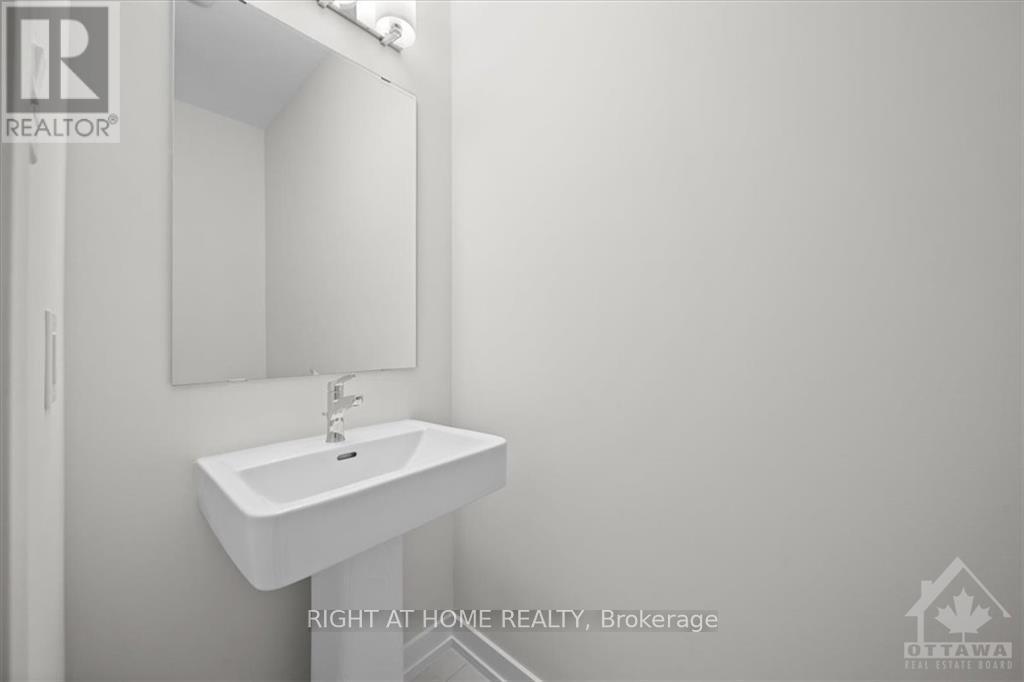 74 Hackamore Crescent — photo 11