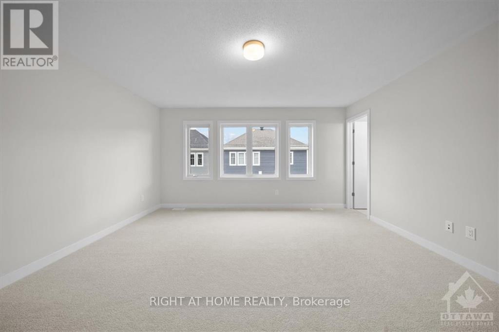 74 Hackamore Crescent — photo 16