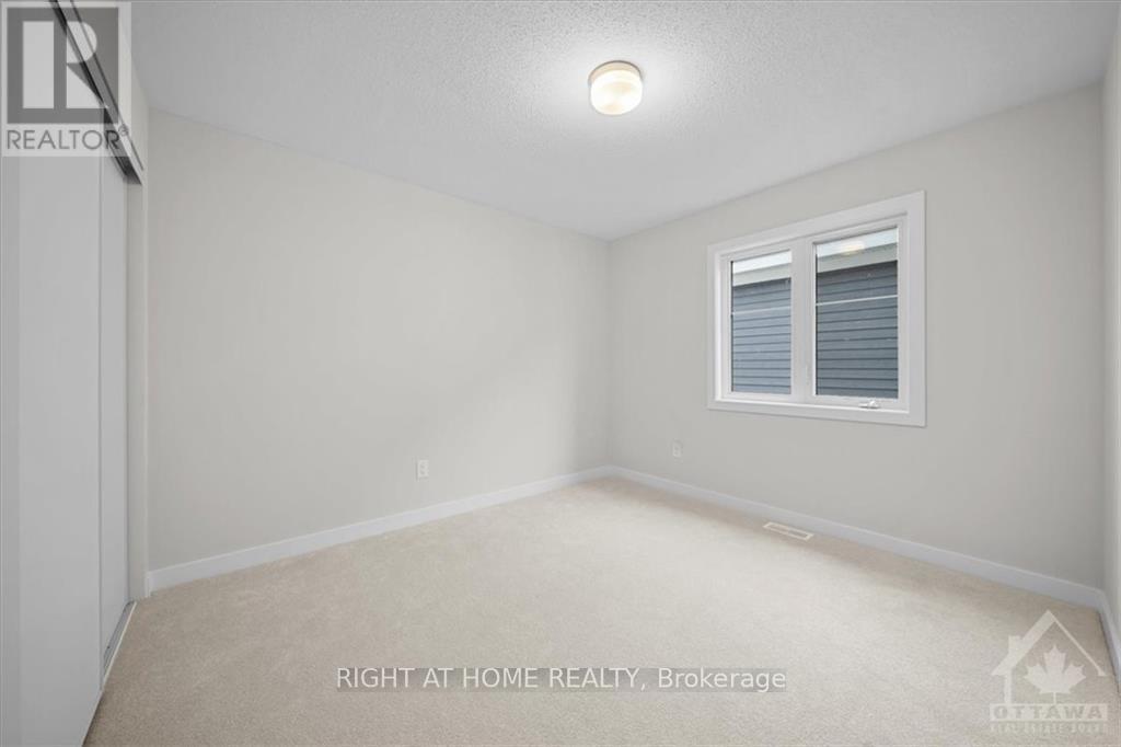 74 Hackamore Crescent — photo 21