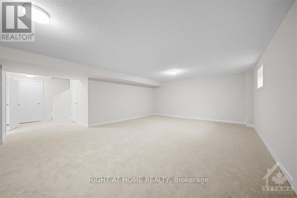 74 Hackamore Crescent — photo 25