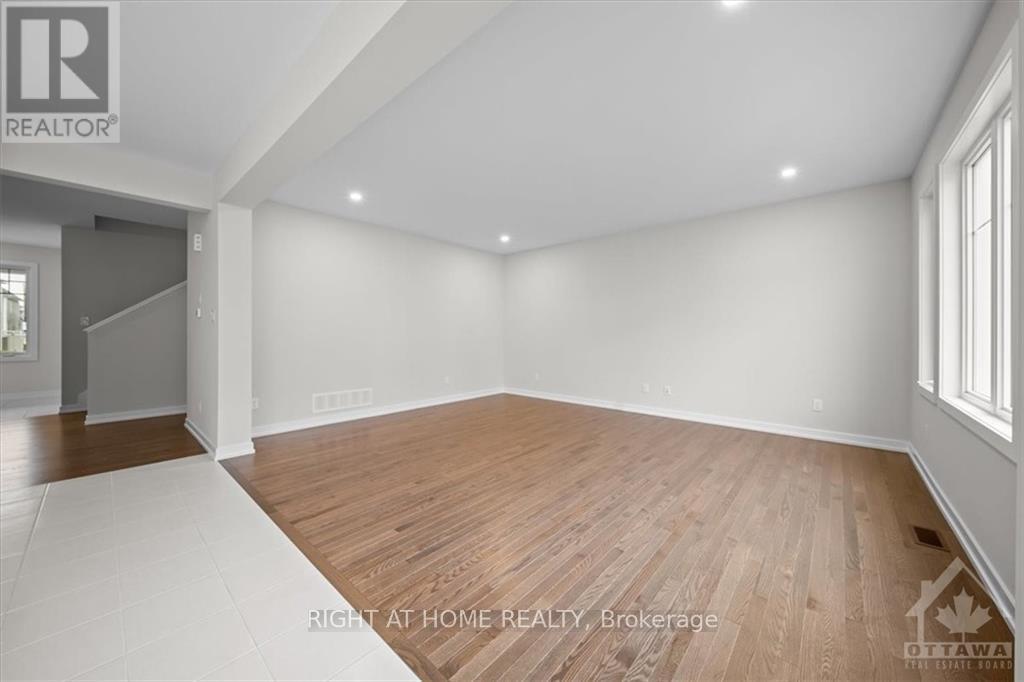 74 Hackamore Crescent — photo 8