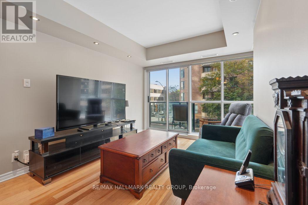 #302 445 LAURIER AVENUE W - 15